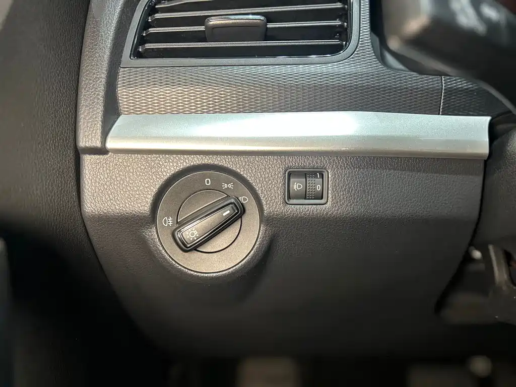 Škoda Kamiq 2024 1.5L Automatic Strength Edition 2024 - thumbnail 20