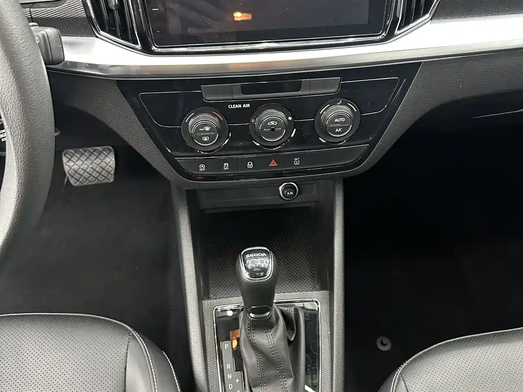 Škoda Kamiq 2023 Refresh 1.5L Automatic Comfort Edition 2023 - thumbnail 14