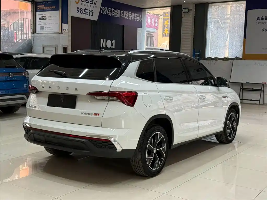 Škoda Kamiq 2023 Facelift GT 1.5L Automatic Premium Edition 2024 - thumbnail 4