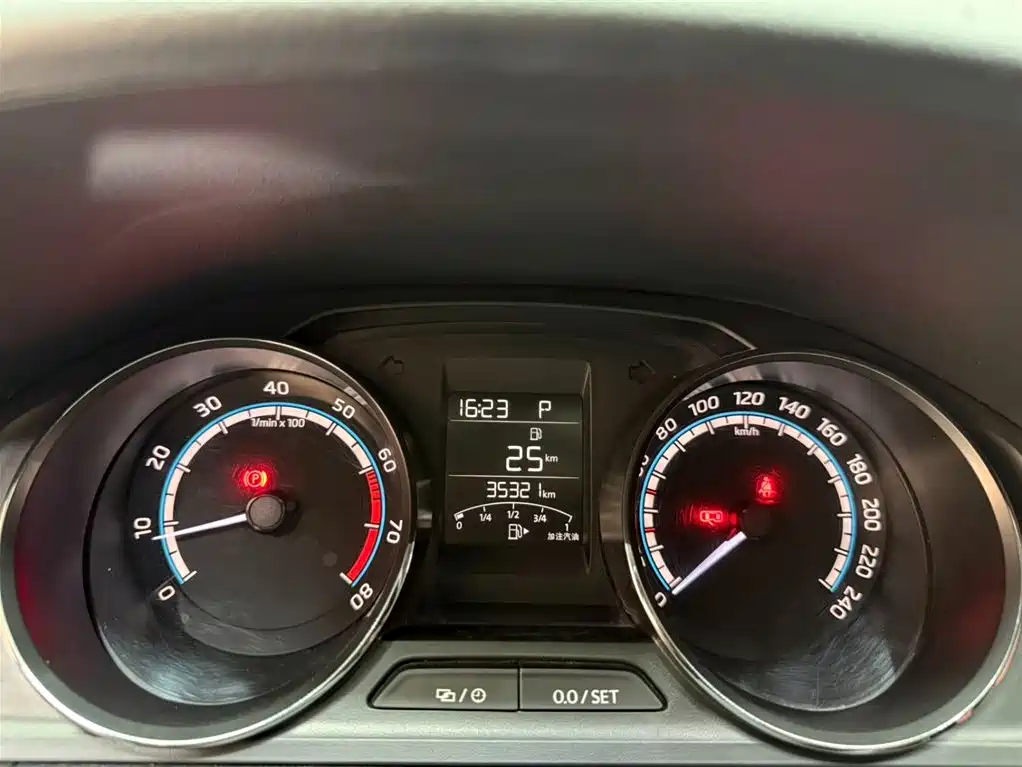 Škoda Kamiq 2023 Facelift GT 1.5L Automatic Premium Edition 2024 - thumbnail 10