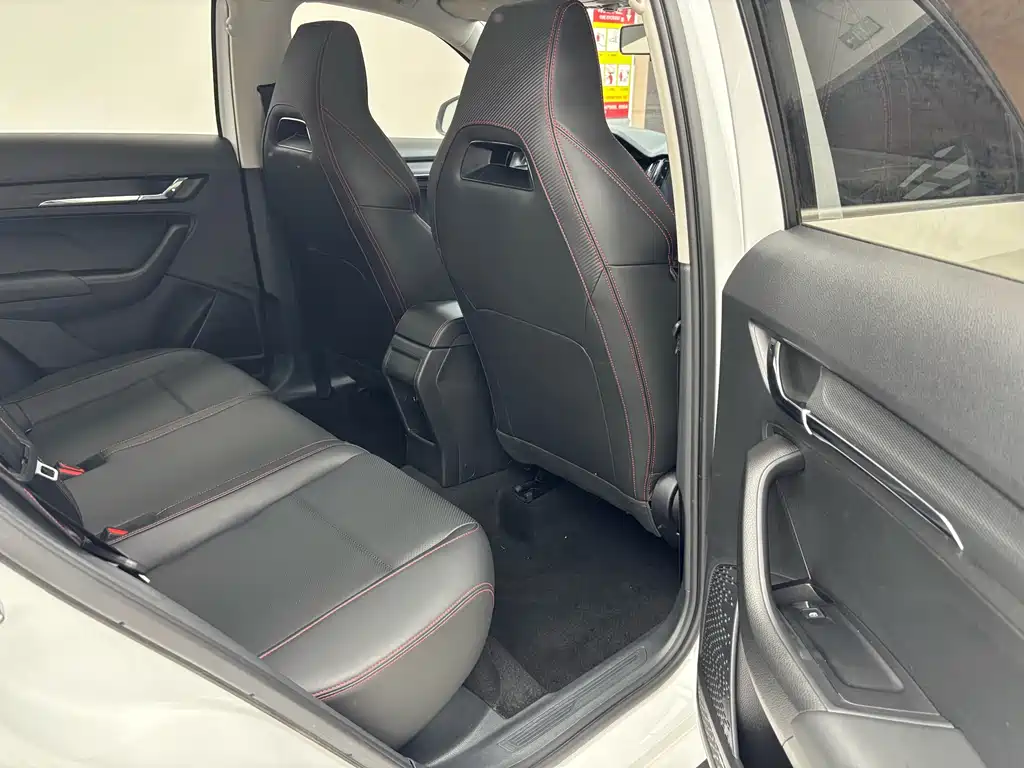 Škoda Kamiq 2023 Facelift GT 1.5L Automatic Premium Edition 2023 - thumbnail 13