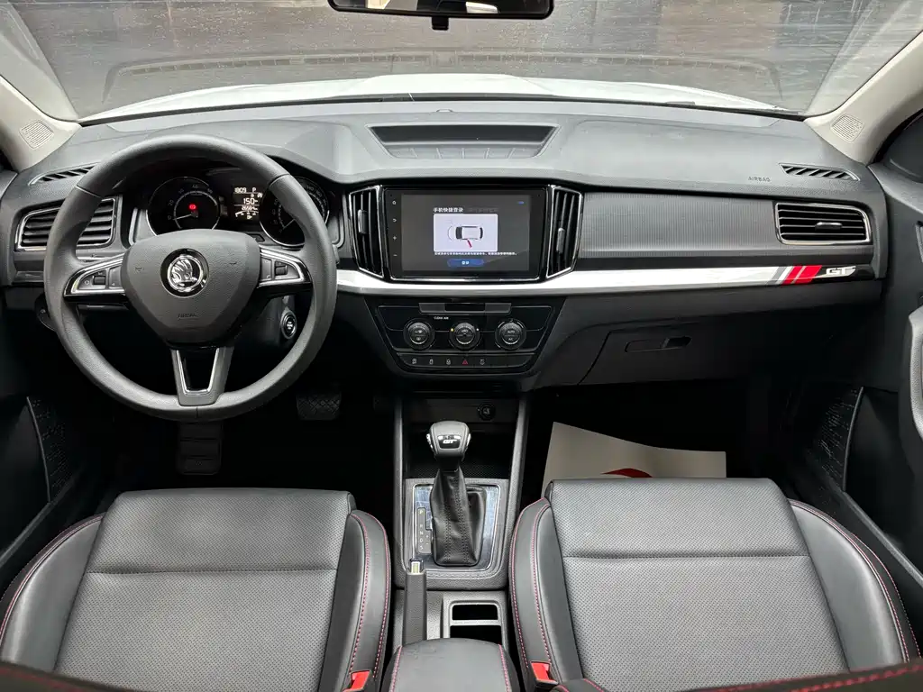 Škoda Kamiq 2023 Facelift GT 1.5L Automatic Premium Edition 2023 - thumbnail 14
