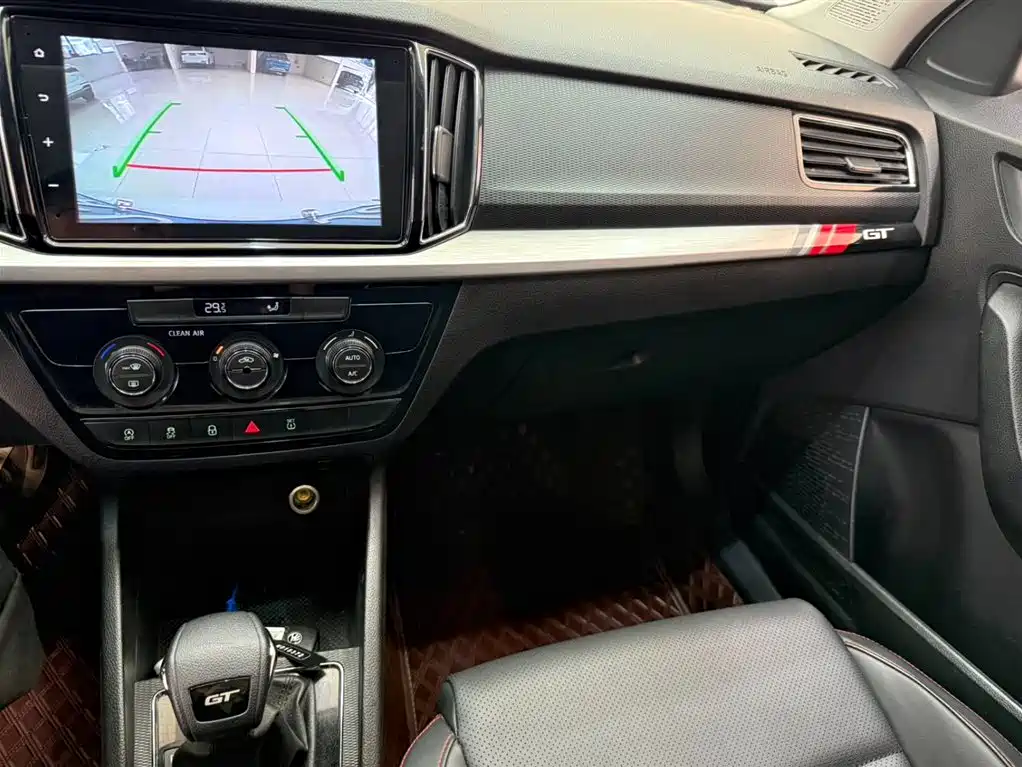 Škoda Kamiq 2023 Facelift GT 1.5L Automatic Premium Edition 2024 - thumbnail 12