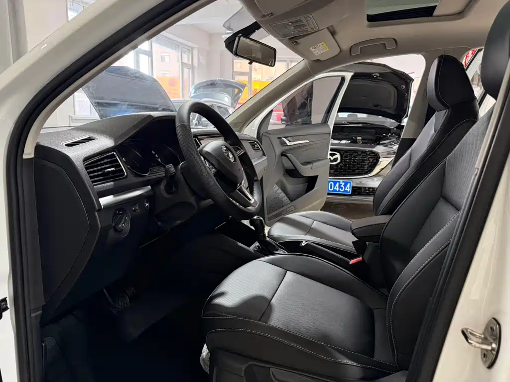 Skoda Kamiq 2023 1.5L Automatic Comfort Edition 2023 - thumbnail 8