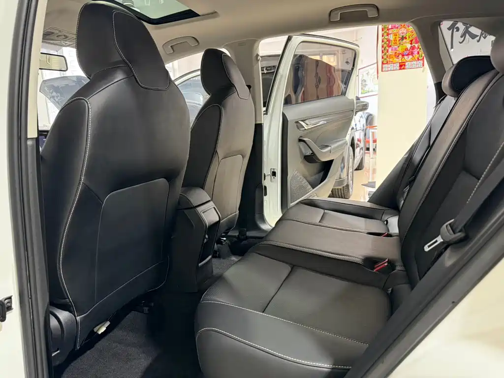 Skoda Kamiq 2023 1.5L Automatic Comfort Edition 2023 - thumbnail 9