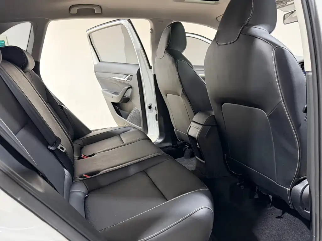 Skoda Kamiq 2023 1.5L Automatic Comfort Edition 2023 - thumbnail 11