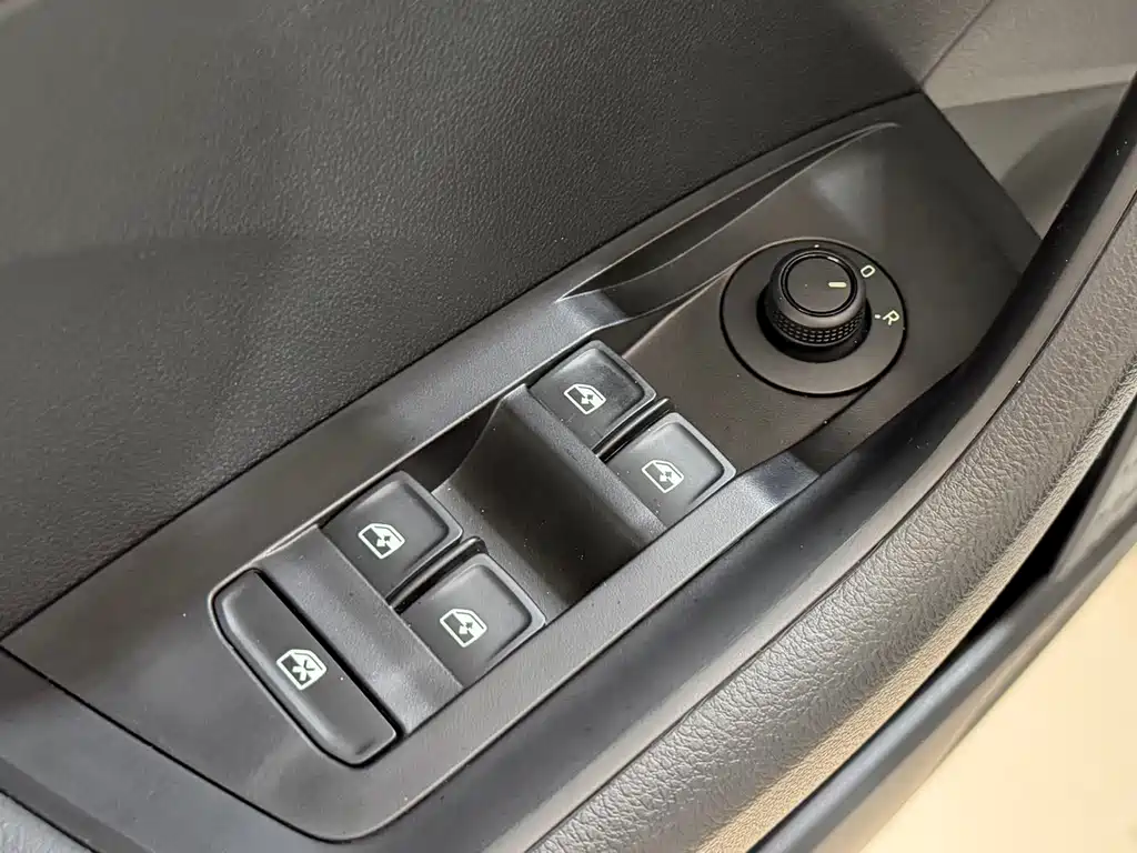 Skoda Kamiq 2023 1.5L Automatic Comfort Edition 2023 - thumbnail 19