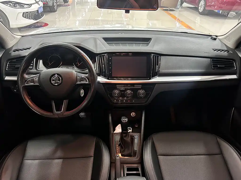 Skoda Kamiq 2023 1.5L Automatic Comfort Edition 2023 - thumbnail 7