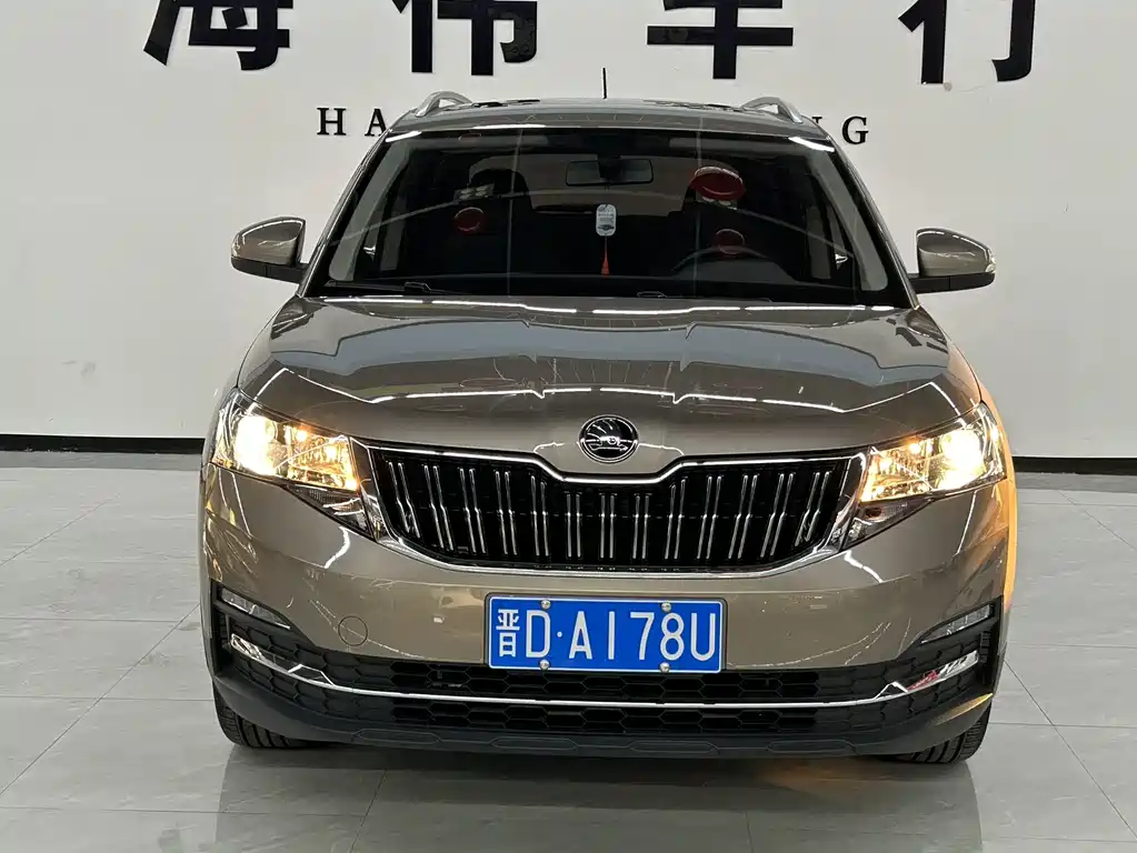Škoda Kamiq 2023 1.5L Automatic Comfort Edition 2024 - thumbnail 2