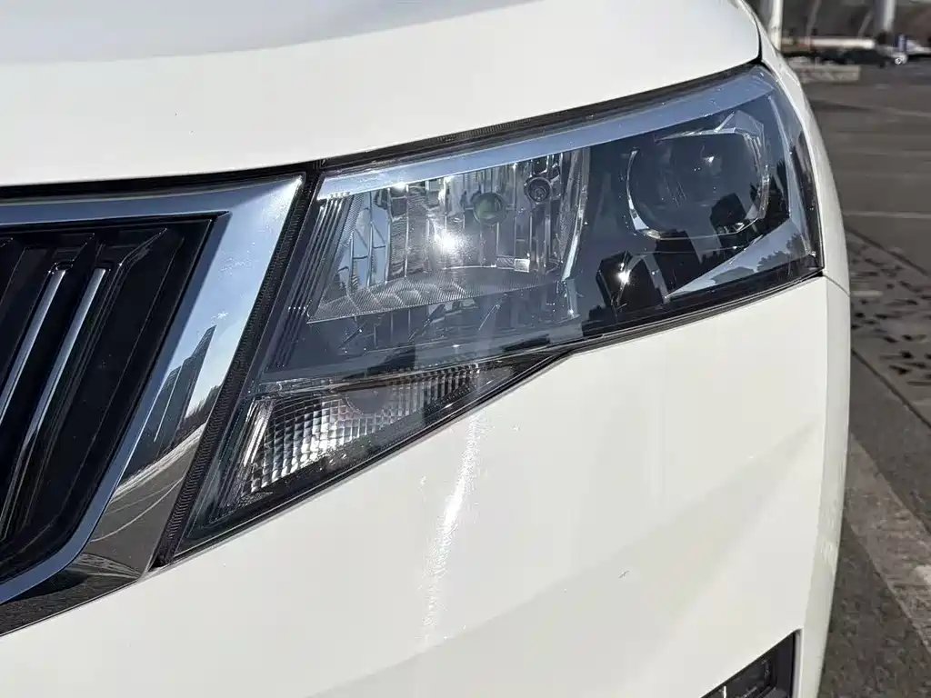 Škoda Kamiq 2023 Refresh 1.5L Automatic Comfort Edition 2024 - thumbnail 11