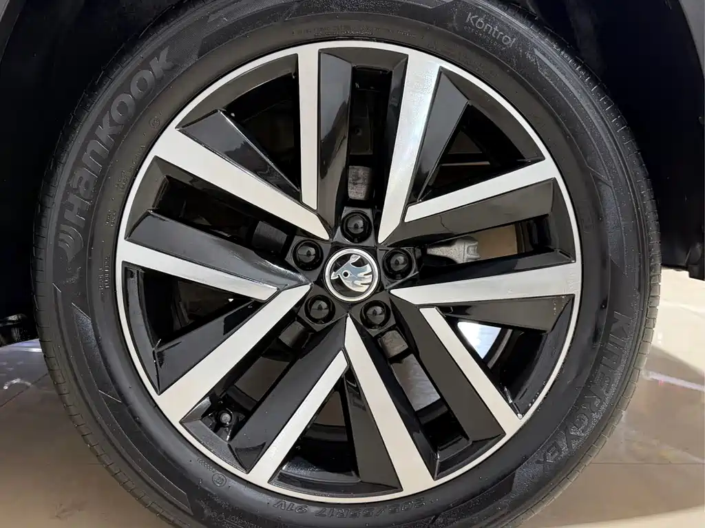Skoda Kamiq 2023 1.5L Automatic Comfort Edition 2023 - thumbnail 28