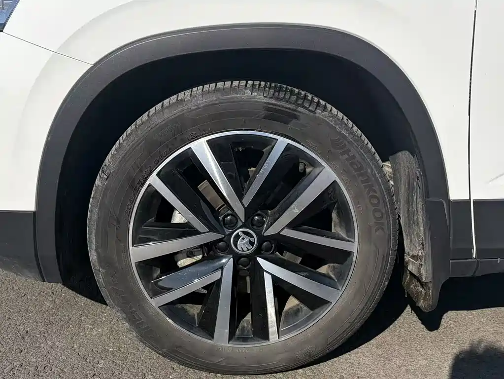 Škoda Kamiq 2023 Refresh 1.5L Automatic Comfort Edition 2024 - thumbnail 18