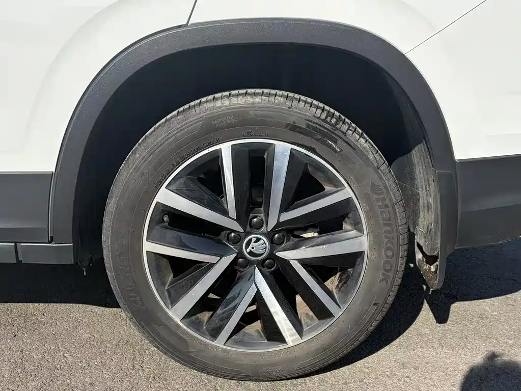 Škoda Kamiq 2023 Refresh 1.5L Automatic Comfort Edition 2024 - thumbnail 19