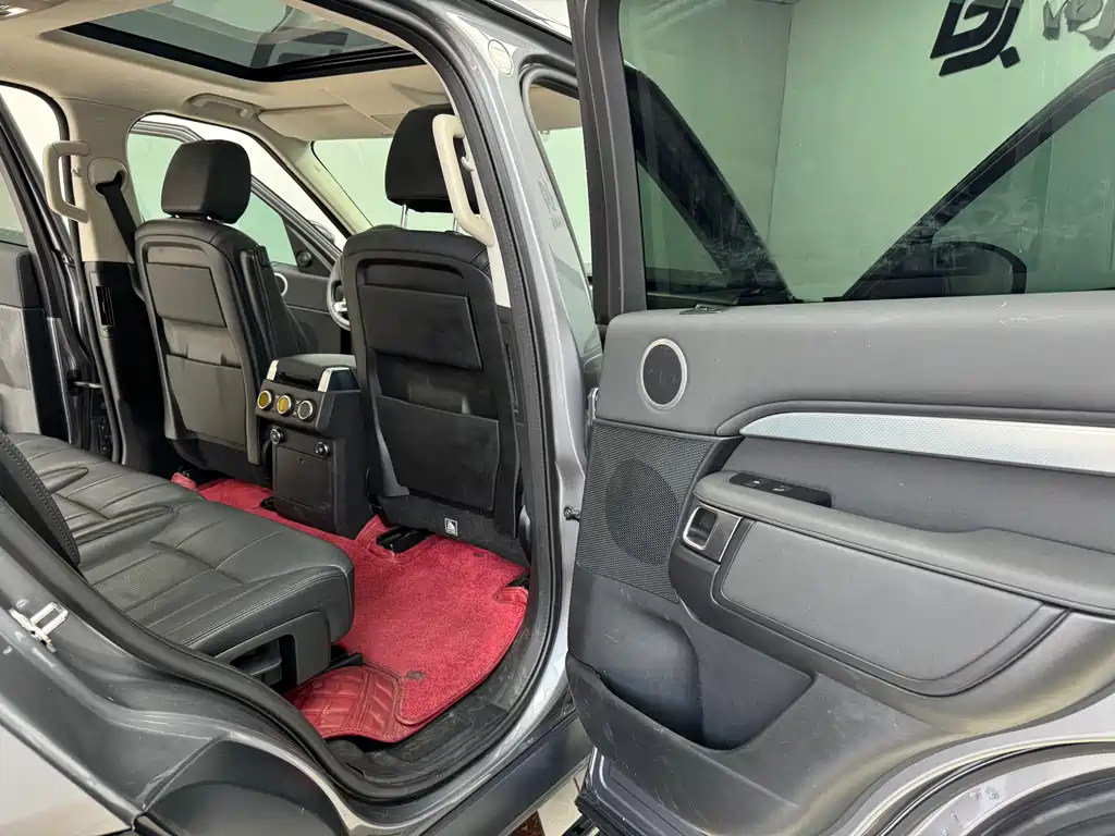 Land Rover Discovery 2020 2.0T 30th Anniversary Special Edition 2020 - thumbnail 12