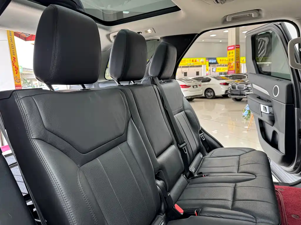 Land Rover Discovery 2020 2.0T 30th Anniversary Special Edition 2020 - thumbnail 13