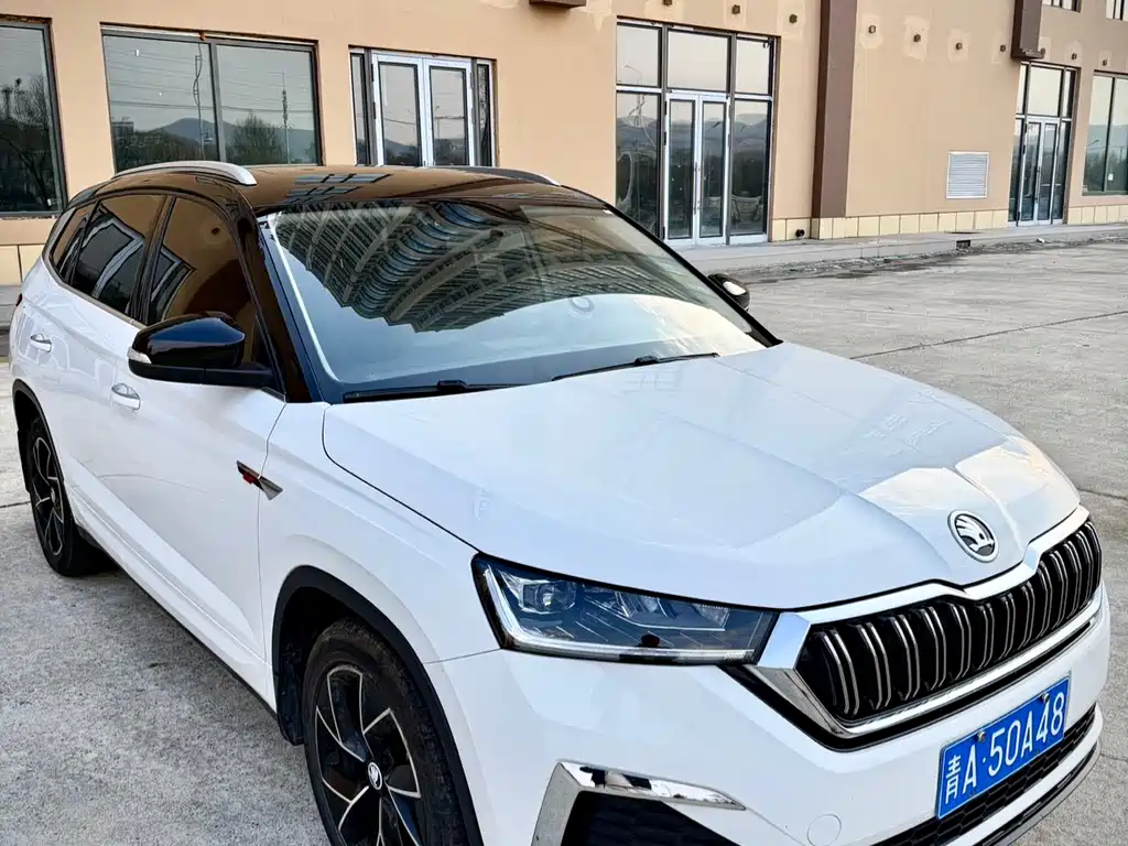 Škoda Kamiq 2023 GT 1.5L Automatic Premium Edition 2022 - thumbnail 3