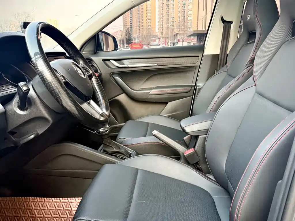 Škoda Kamiq 2023 GT 1.5L Automatic Premium Edition 2022 - thumbnail 10