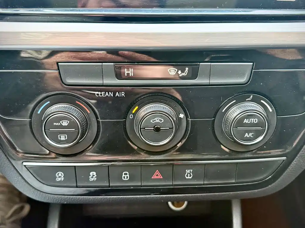 Škoda Kamiq 2023 GT 1.5L Automatic Premium Edition 2022 - thumbnail 21