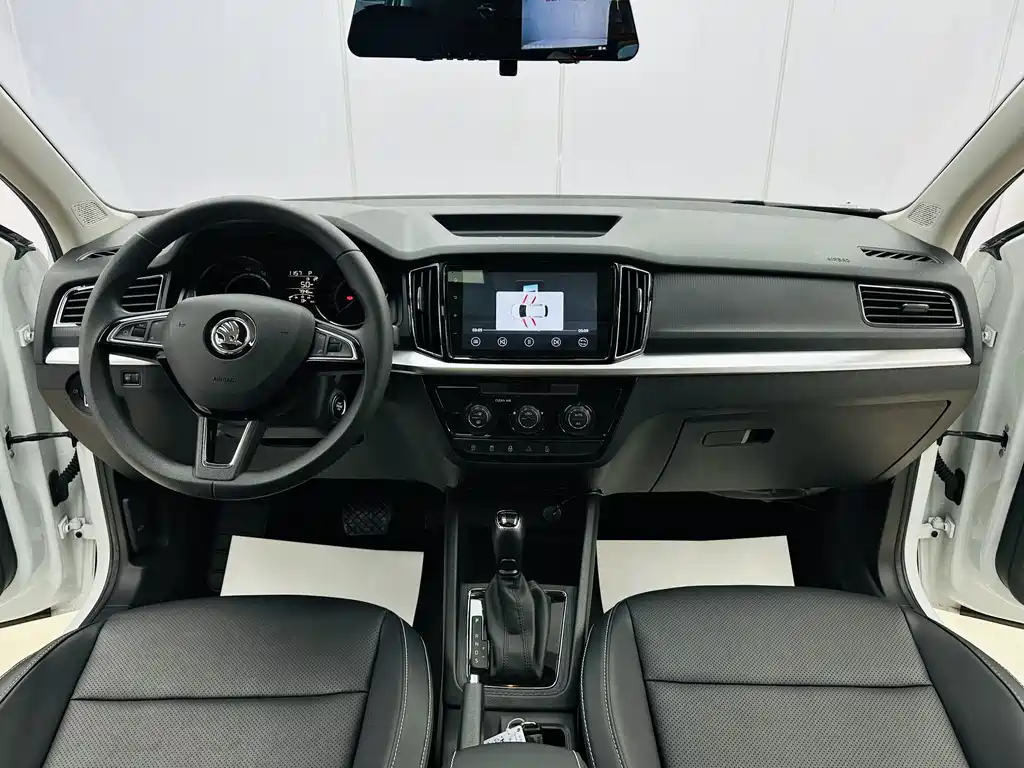 Škoda Kamiq 2023 1.5L Automatic Comfort Edition 2023 - thumbnail 5