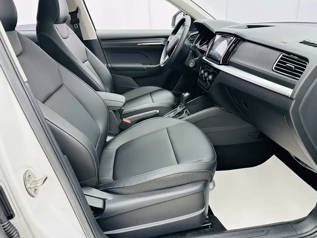 Škoda Kamiq 2023 1.5L Automatic Comfort Edition 2023 - thumbnail 9