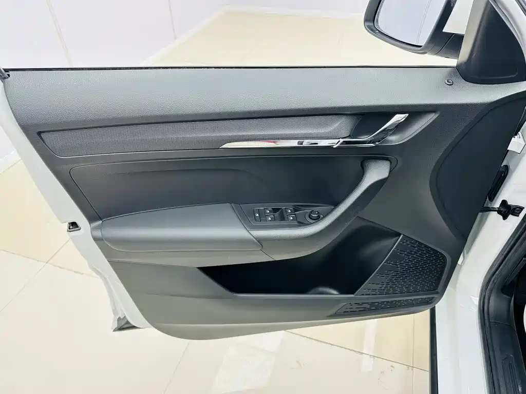 Škoda Kamiq 2023 1.5L Automatic Comfort Edition 2023 - thumbnail 11