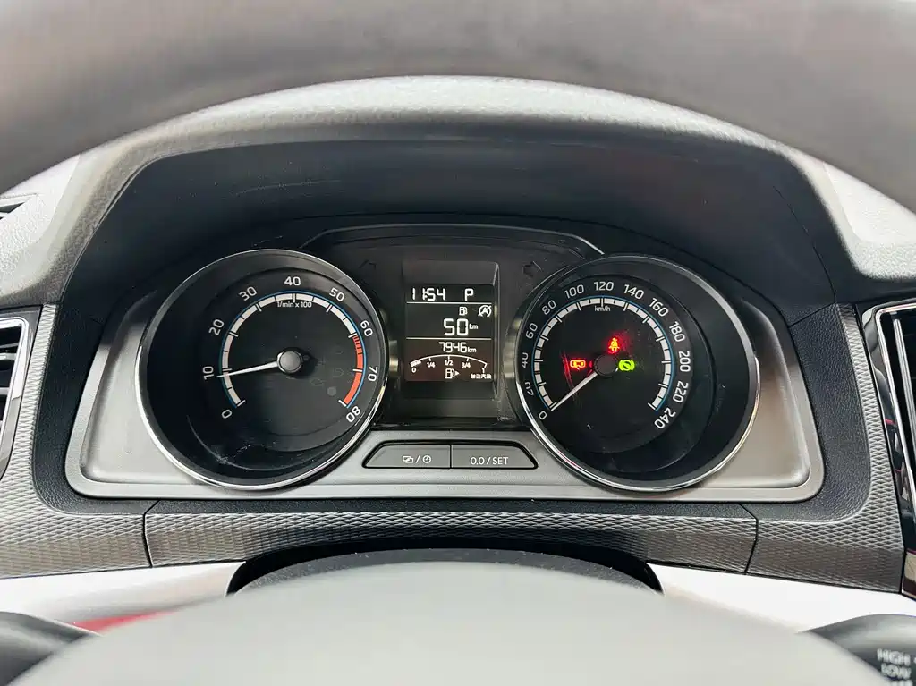 Škoda Kamiq 2023 1.5L Automatic Comfort Edition 2023 - thumbnail 13