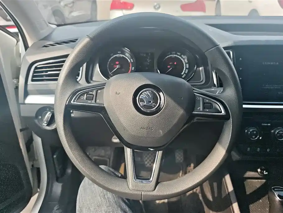 Škoda Kamiq 2023 Facelift 1.5L Automatic Comfort Edition 2023 - thumbnail 14
