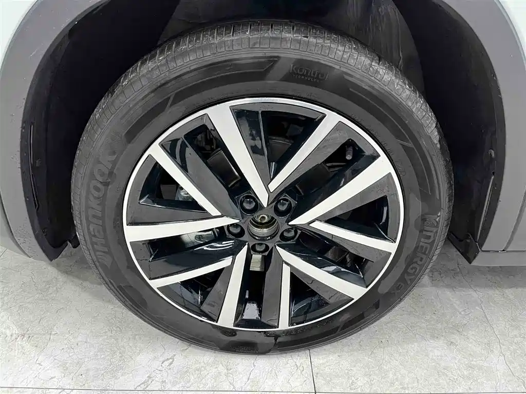 Škoda Kamiq 2023 Refresh 1.5L Automatic Comfort Edition 2024 - thumbnail 18