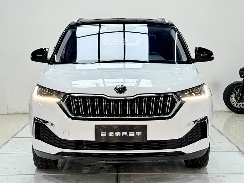 Škoda Kamiq 2023 GT 1.5L Automatic Premium Edition 2023 - thumbnail 2