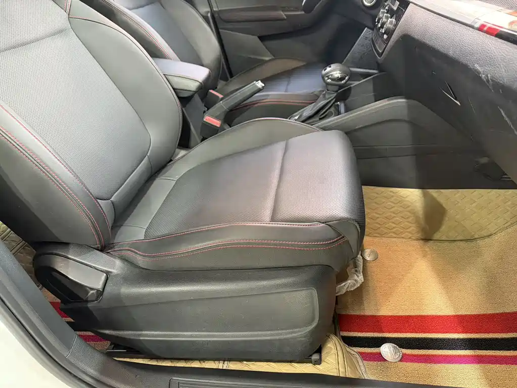Škoda Kamiq 2023 GT 1.5L Automatic Premium Edition 2023 - thumbnail 16