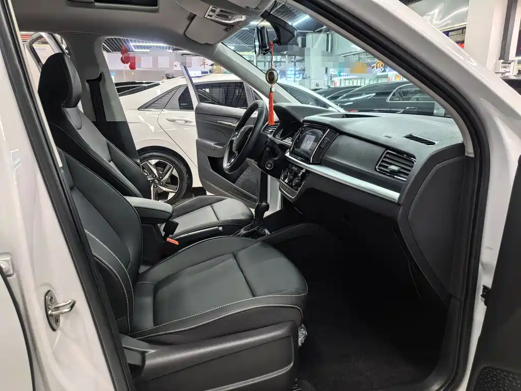 Škoda Kamiq 2023 Refresh 1.5L Automatic Comfort Edition 2024 - thumbnail 9