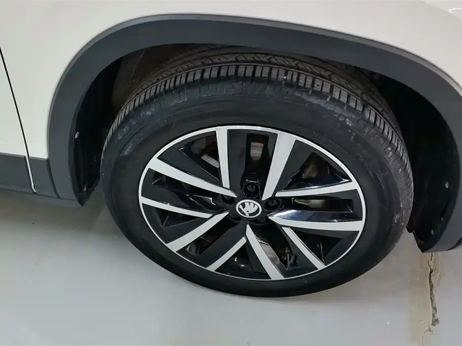 Škoda Kamiq 2022 1.5L Automatic Comfort Edition 2022 - thumbnail 6