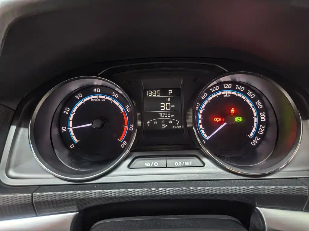 Škoda Kamiq 2023 Refresh 1.5L Automatic Comfort Edition 2024 - thumbnail 15
