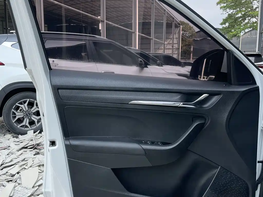 Skoda Kamiq 2023 1.5L Automatic Comfort Edition 2023 - thumbnail 17