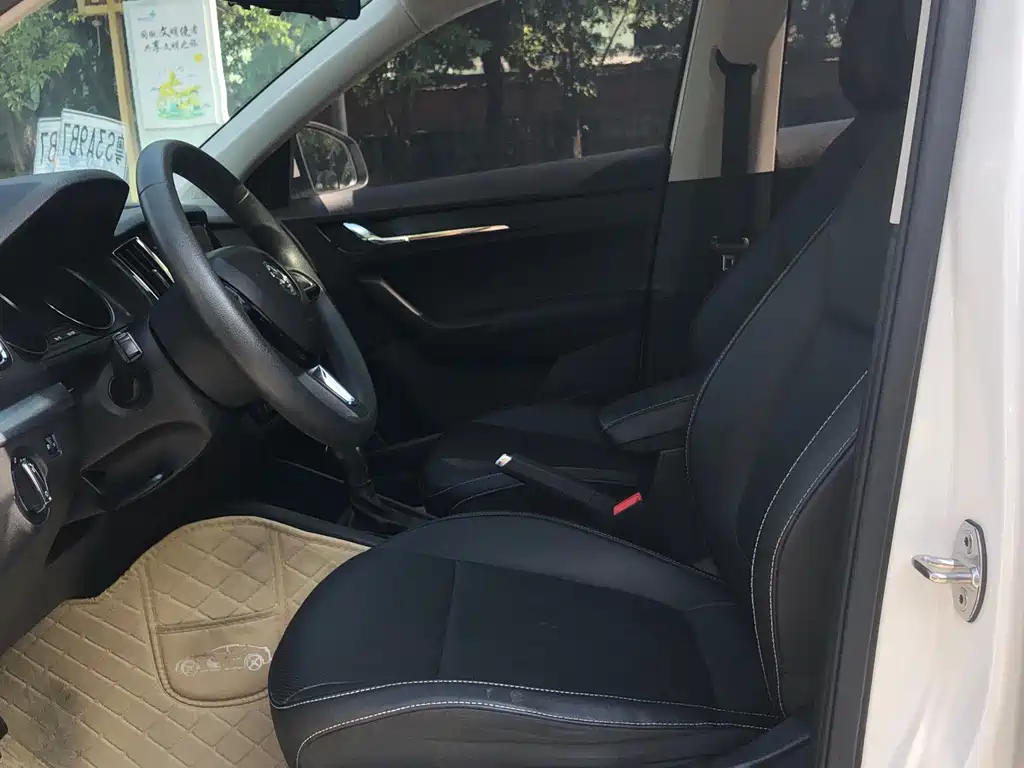 Skoda Kamiq 2022 1.5L Automatic Comfort Edition 2022 - thumbnail 15