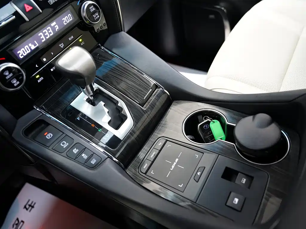 Lexus Lexus LM 300h Four-Seat Executive Version 2020 Model 2022 - thumbnail 15