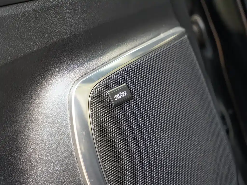Lexus Lexus LM 300h Four-Seat Executive Version 2020 Model 2022 - thumbnail 18