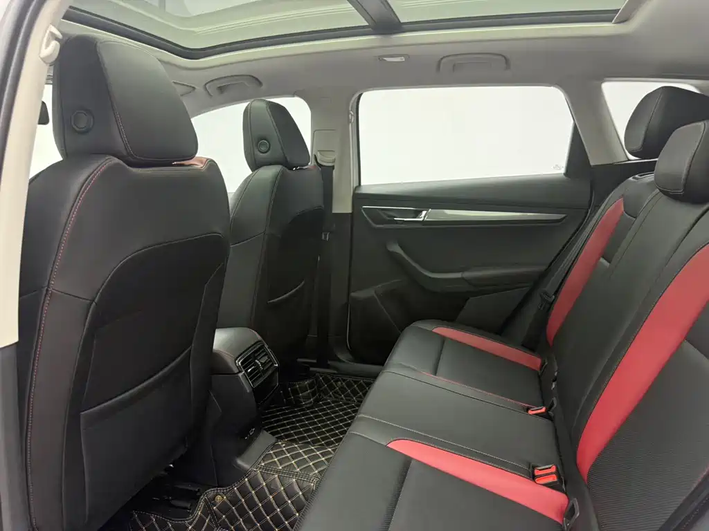 Škoda Karoq 2025 TSI280 Luxury Edition 2025 - thumbnail 8