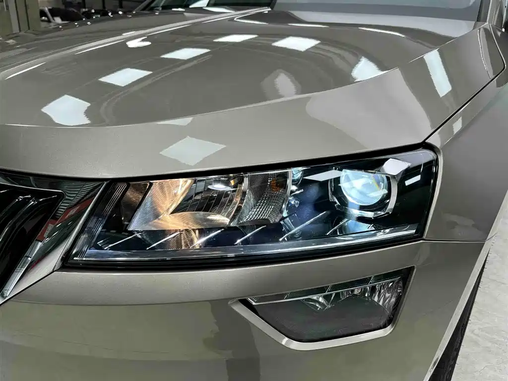 Skoda Karoq 2025 TSI280 Luxury Edition 2025 - thumbnail 18