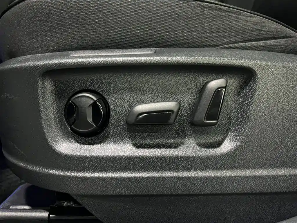 Škoda Karoq 2023 TSI280 Premium Edition 2023 - thumbnail 10
