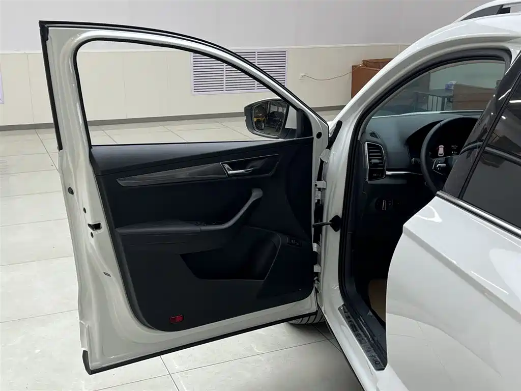 Škoda Karoq 2023 TSI280 Luxury Edition 2023 - thumbnail 12