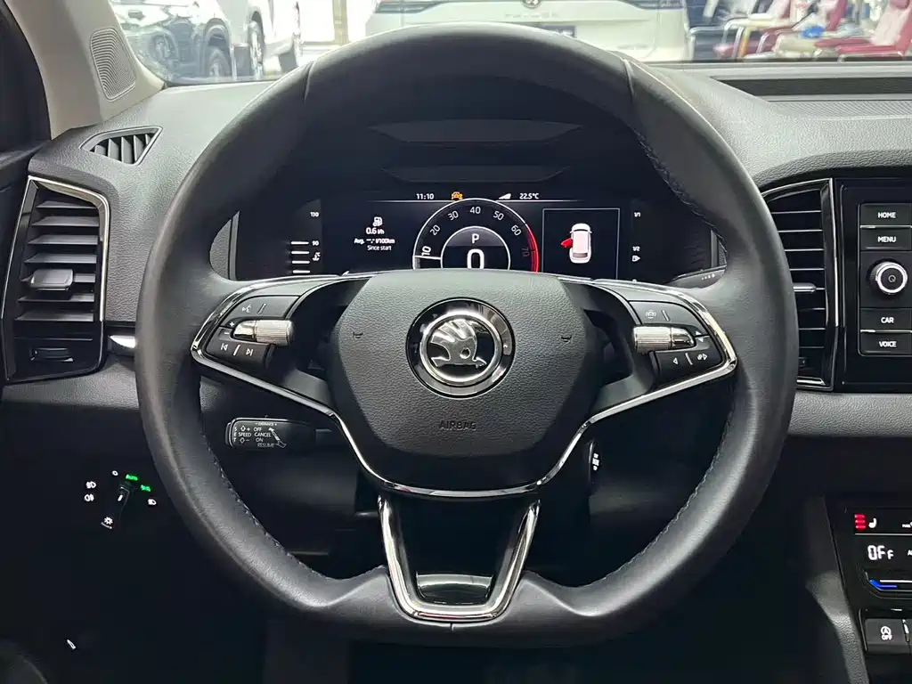 Škoda Karoq 2023 TSI280 Luxury Edition 2023 - thumbnail 10