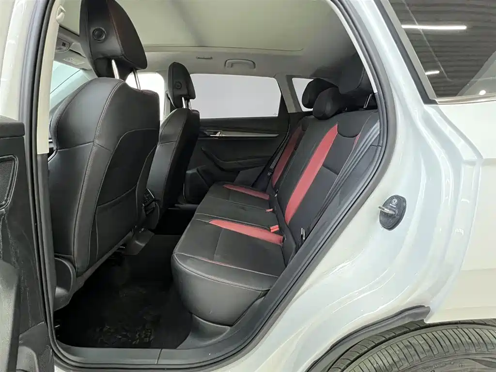 Škoda Karoq 2023 TSI280 Luxury Edition 2023 - thumbnail 20
