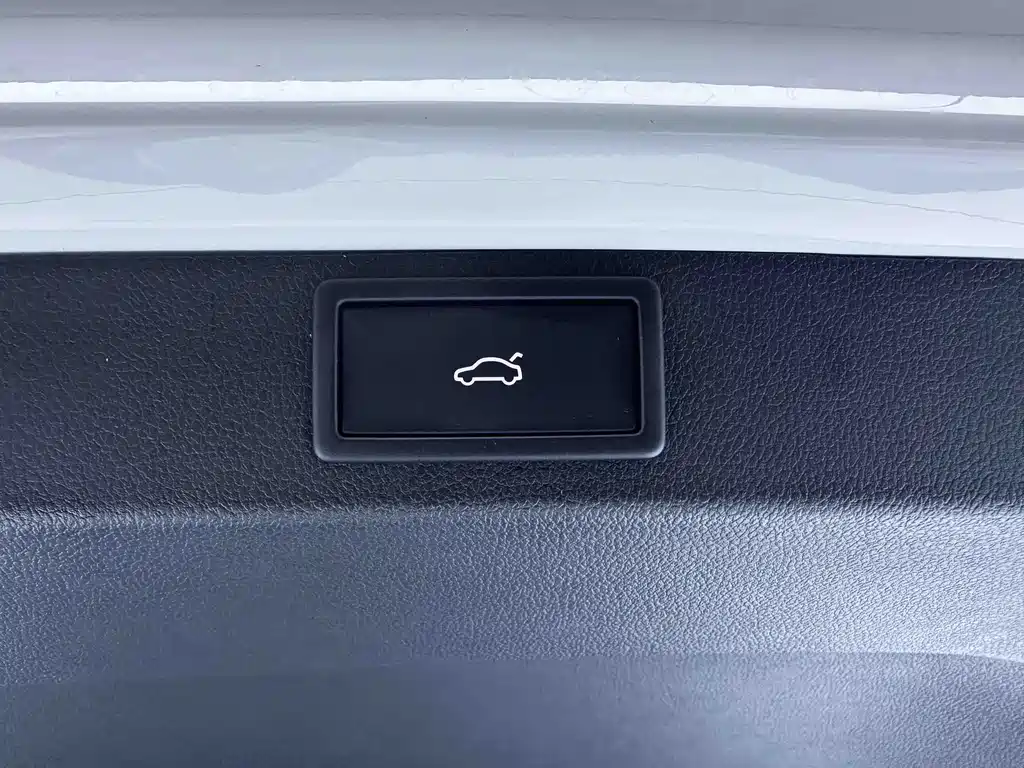 Škoda Karoq 2023 TSI280 Premium Edition 2024 - thumbnail 19