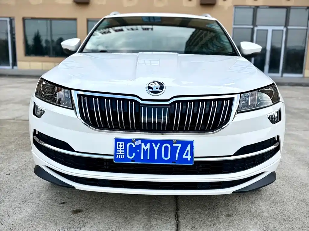 Skoda Karoq 2022 TSI280 Luxury Edition 2022 - thumbnail 2