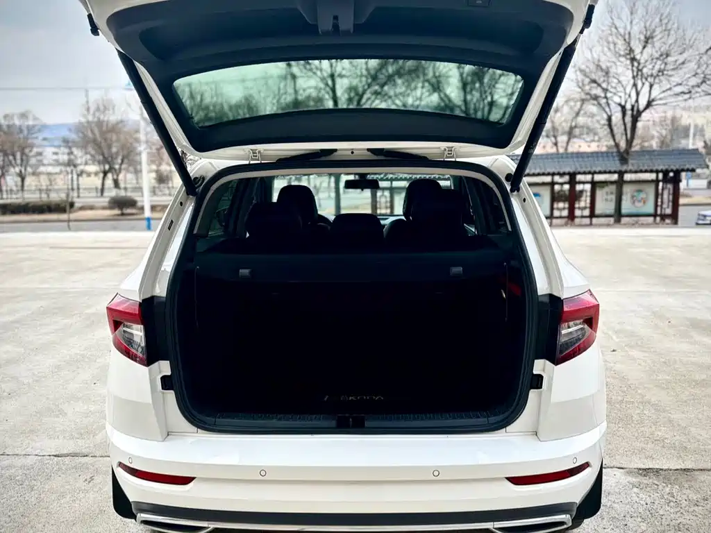 Skoda Karoq 2022 TSI280 Luxury Edition 2022 - thumbnail 14