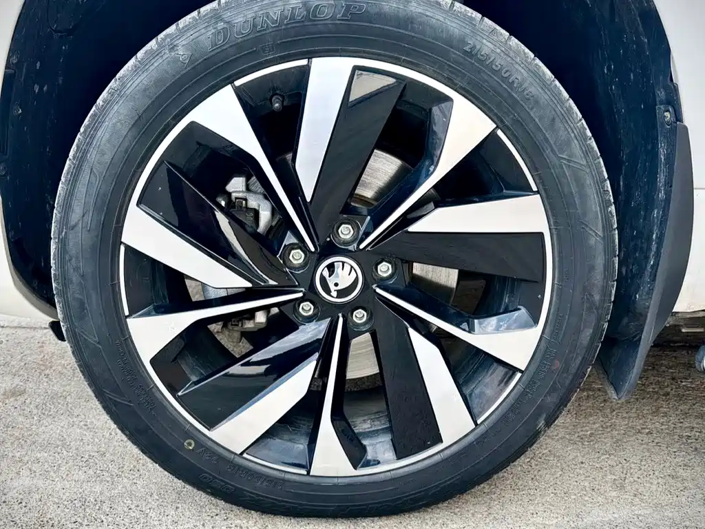 Skoda Karoq 2022 TSI280 Luxury Edition 2022 - thumbnail 15
