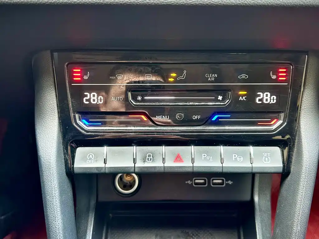 Skoda Karoq 2022 TSI280 Luxury Edition 2022 - thumbnail 19