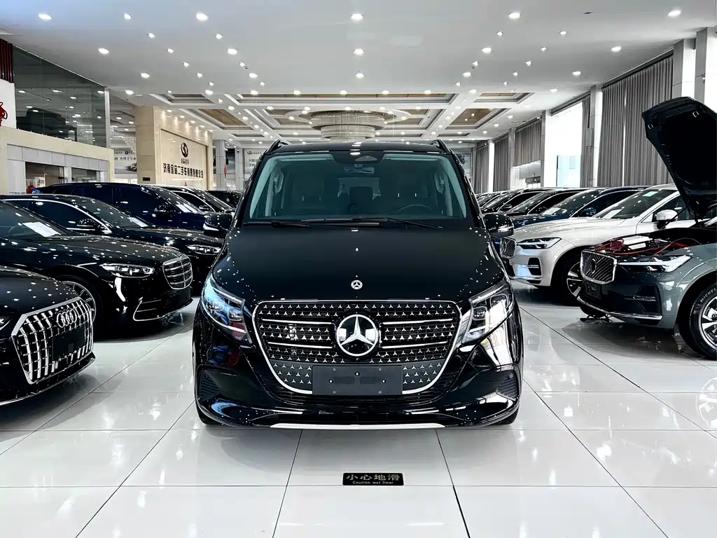 Mercedes-Benz Mercedes-Benz V-Class 2024 V 300 Exclusive Edition 2025 - thumbnail 3