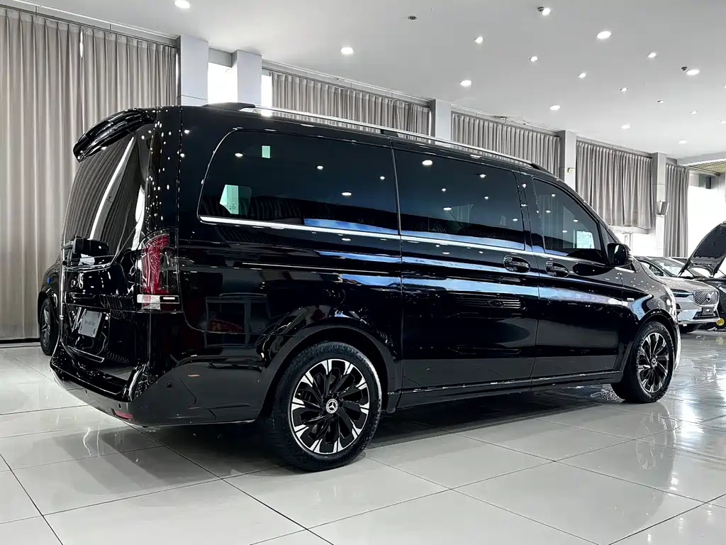 Mercedes-Benz Mercedes-Benz V-Class 2024 V 300 Exclusive Edition 2025 - thumbnail 4